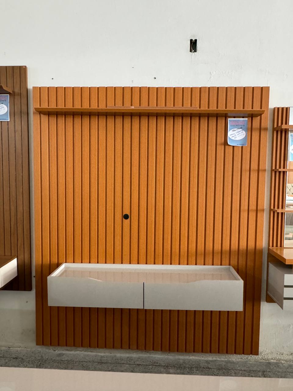 photo_4938668265744477439_y